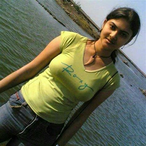 Desi hot student girl showing her big boobs and nipples